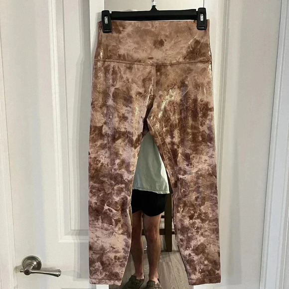 351 Lululemon High Waisted Leggings Size 8 Color Brown Tan - Picture 2 of 6
